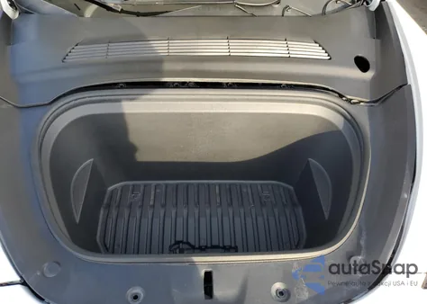 2022 Tesla Model Y from USA, damaged, VIN 7SAYGDEE1NF554234